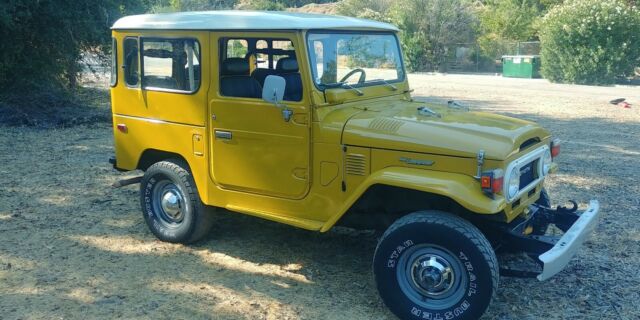 Toyota Land Cruiser 1977 image number 28