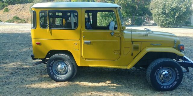 Toyota Land Cruiser 1977 image number 5