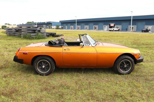 MG MGB 1979 image number 20