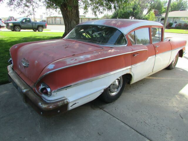 Chevrolet Impala 1958 image number 0