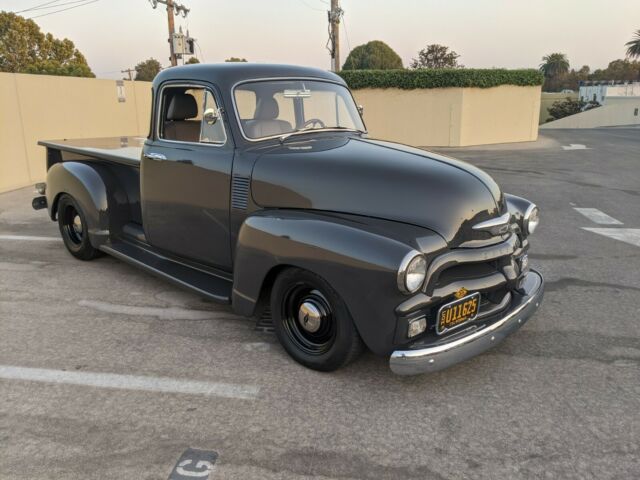 Chevrolet C/K Pickup 1500 1954 image number 2