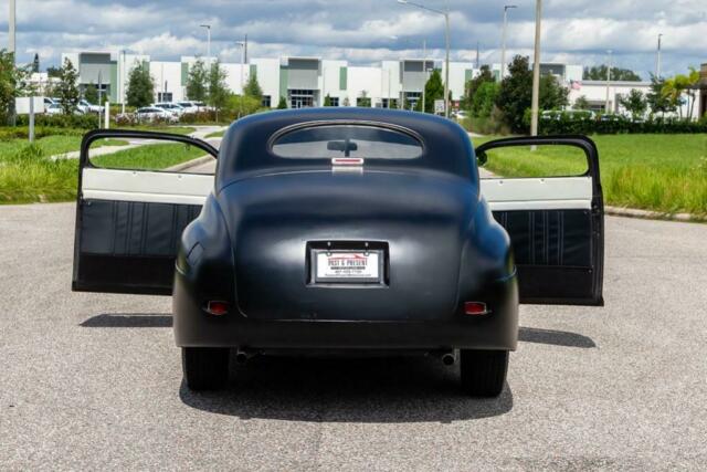 Ford Chop Top Coupe 1947 image number 32