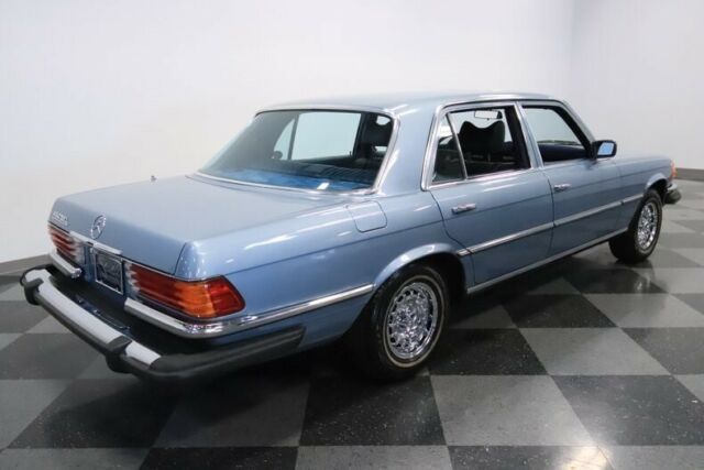 Mercedes-Benz 400-Series 1979 image number 13