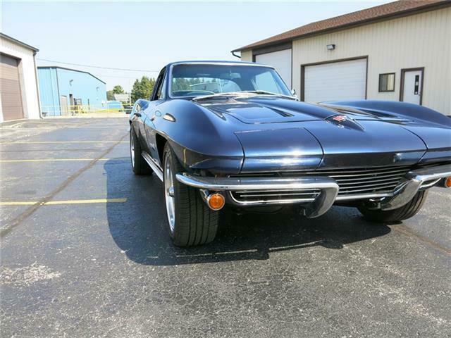 Chevrolet Corvette Coupe, L76 1964 image number 19