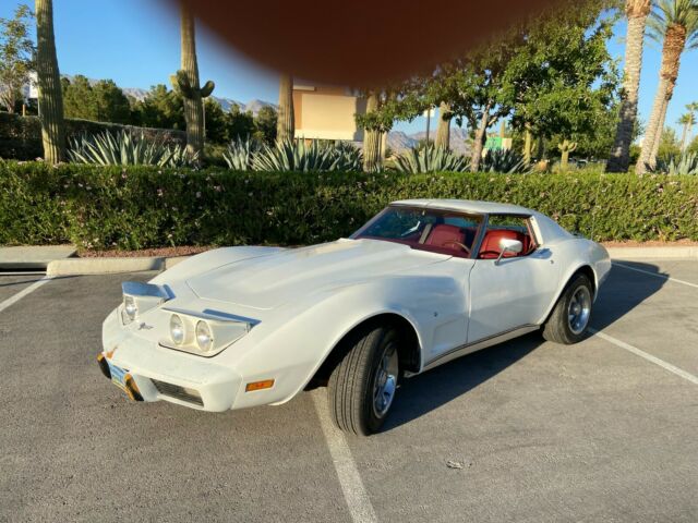 Chevrolet Corvette 1977 image number 17