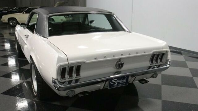 Ford Mustang 1967 image number 10