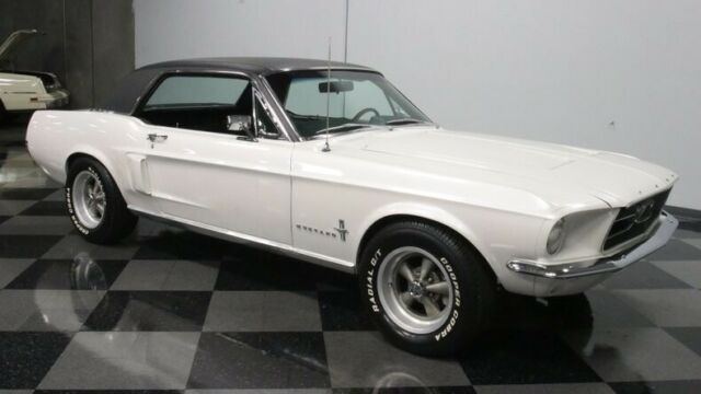 Ford Mustang 1967 image number 16