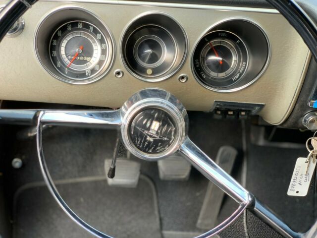 Chevrolet Corvair 1965 image number 32