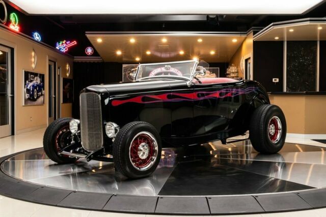 Ford Roadster 1932 image number 0