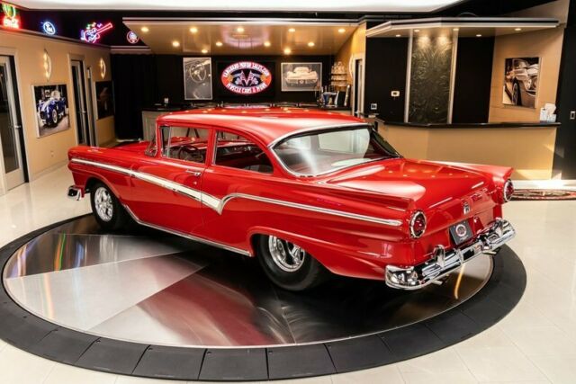 Ford Custom 300 1957 image number 15