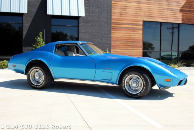 Chevrolet Corvette 1976 image number 10