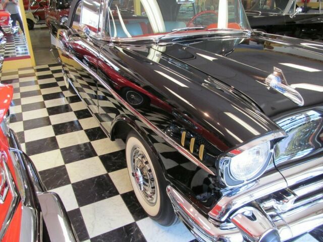 Chevrolet Bel Air/150/210 1957 image number 6