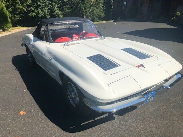 Chevrolet Corvette 1963 image number 11