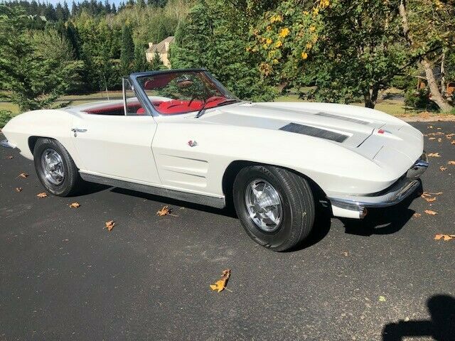 Chevrolet Corvette 1963 image number 20