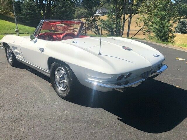 Chevrolet Corvette 1963 image number 25