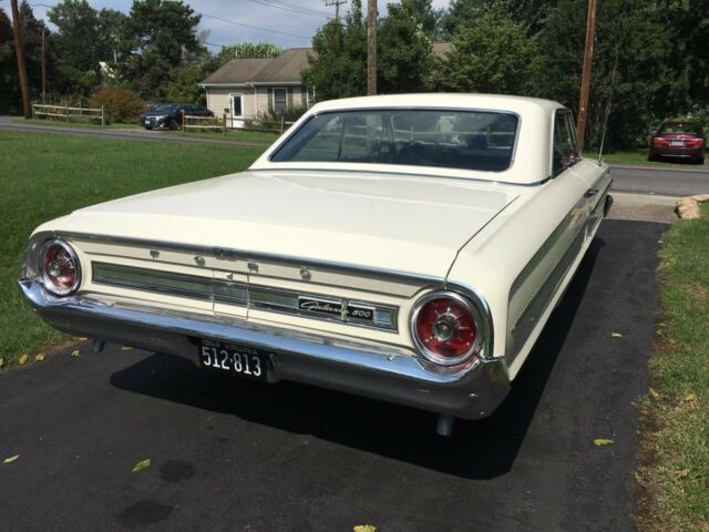 Ford Galaxie 1964 image number 15