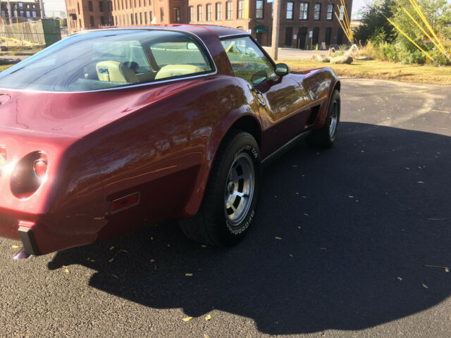 Chevrolet Corvette 1978 image number 28