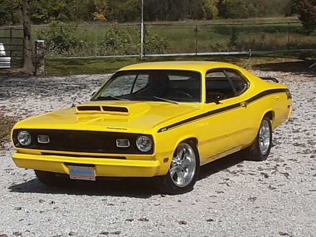 Plymouth Duster 1972 image number 0