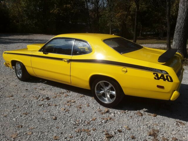 Plymouth Duster 1972 image number 1