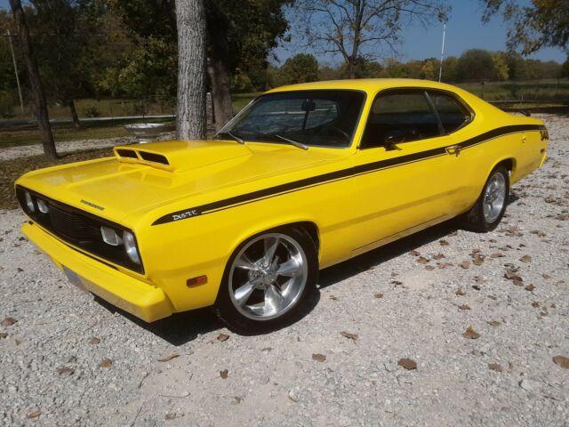 Plymouth Duster 1972 image number 24