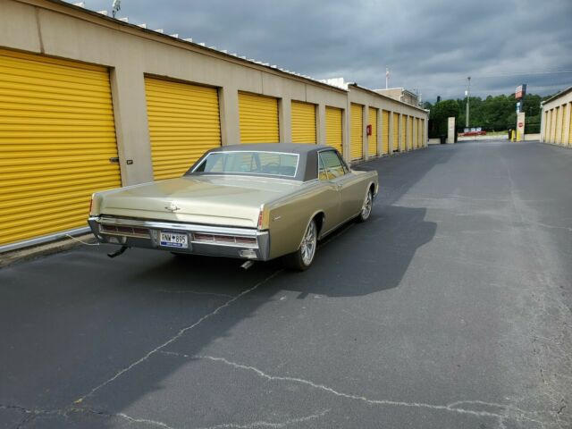 Lincoln Continental 1966 image number 2