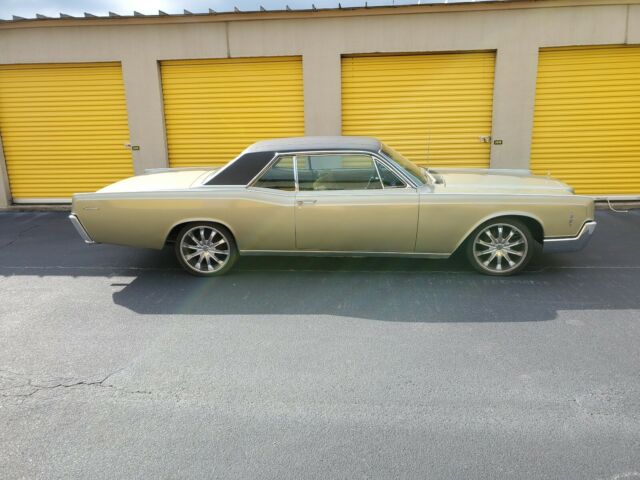 Lincoln Continental 1966 image number 21