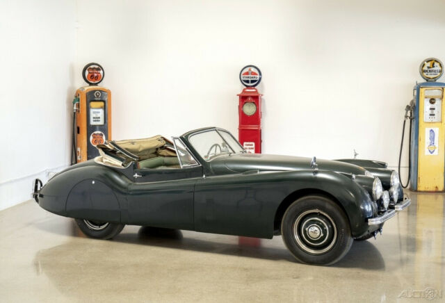 Jaguar XK 1953 image number 30