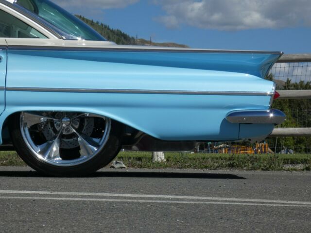 Chevrolet Bel Air/150/210 1960 image number 28