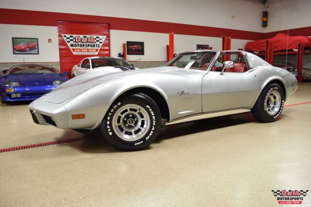 Chevrolet Corvette 1976 image number 0