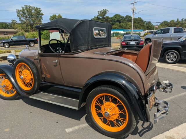 Ford Model A 1929 image number 2