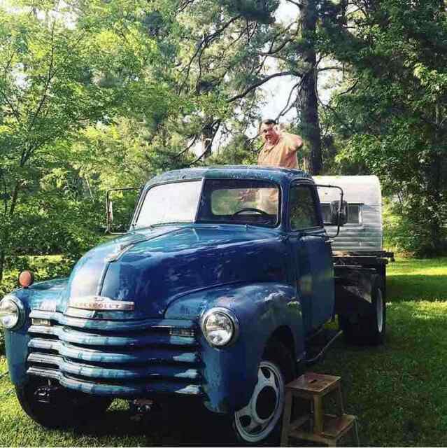 Chevrolet Thriftmaster 1948 image number 0