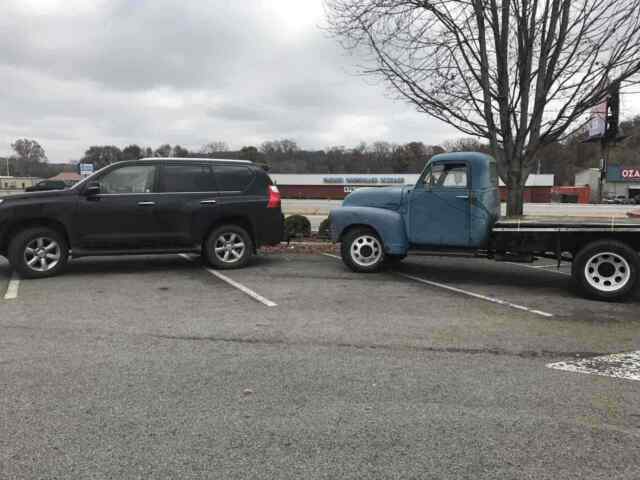 Chevrolet Thriftmaster 1948 image number 25