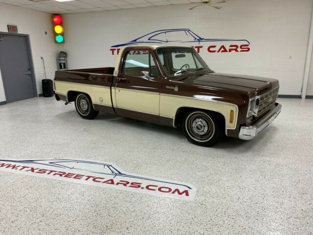 Chevrolet C-10 1977 image number 0