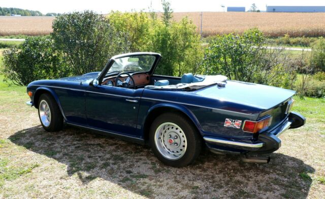 Triumph TR6 1974 image number 0