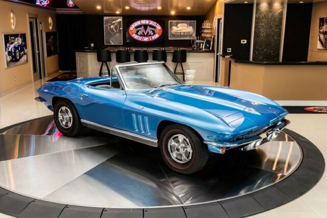 Chevrolet Corvette 1966 image number 12