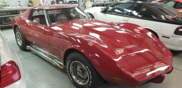 Chevrolet Corvette C3 1976 image number 1