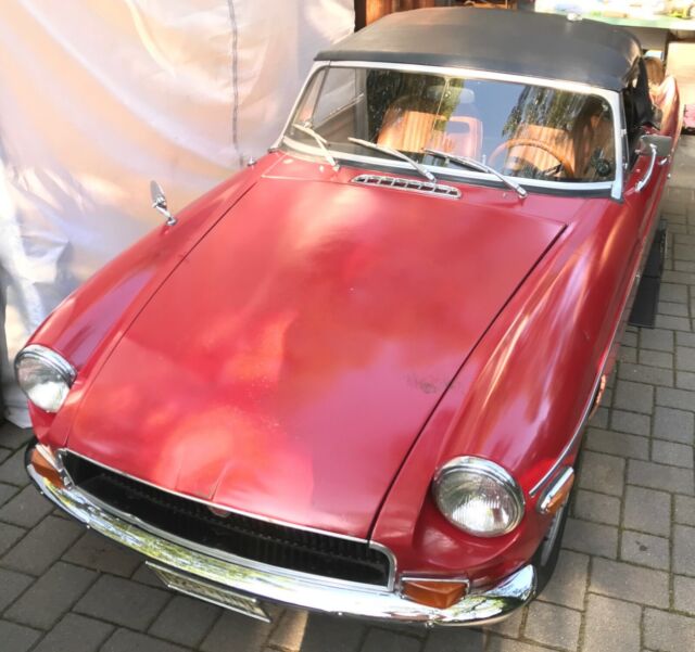 MG MGB 1970 image number 21