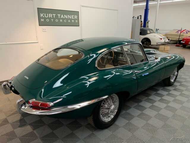 Jaguar E-Type 1962 image number 7