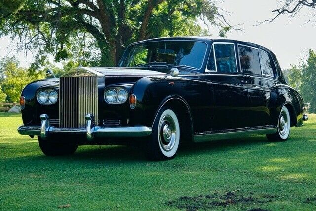 Rolls-Royce Phantom VI 1971 image number 2