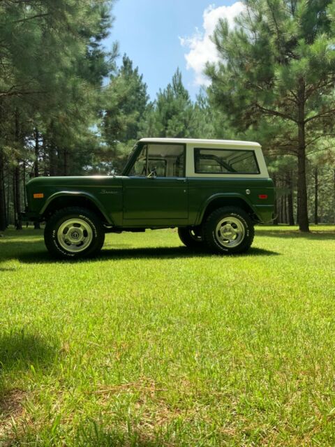 Ford Bronco 1972 image number 0