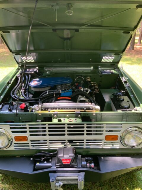 Ford Bronco 1972 image number 24