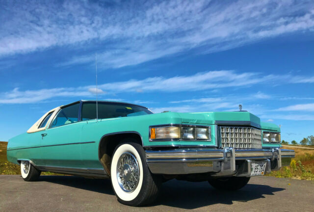 Cadillac DeVille 1976 image number 14