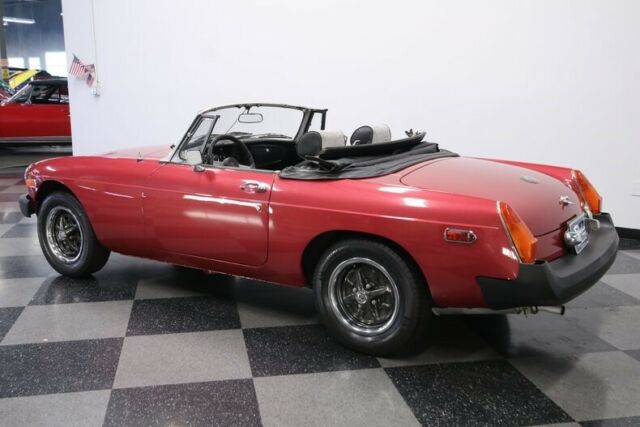 MG MGB 1975 image number 8