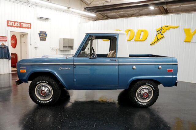 Ford Bronco 1974 image number 2