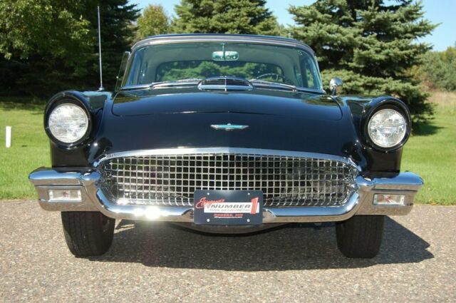 Ford Thunderbird Convertible 1957 image number 33