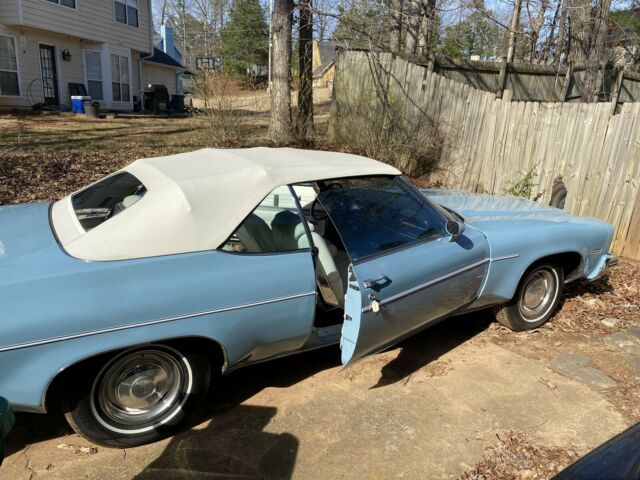 Oldsmobile Delta 88 1975 image number 22