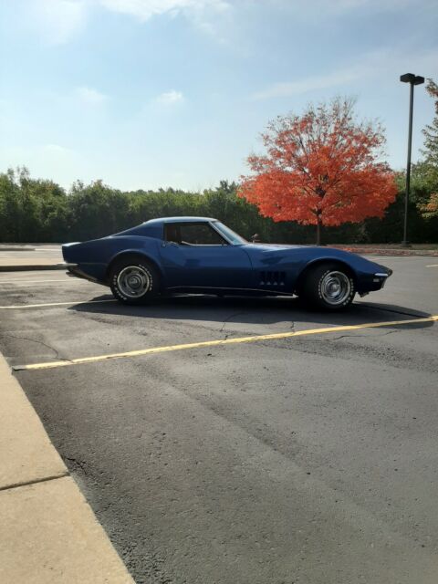 Chevrolet Corvette C3 1968 image number 0