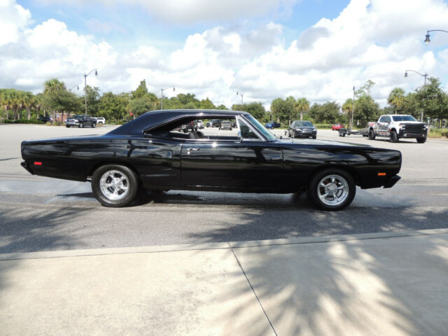 Dodge Coronet 1969 image number 28