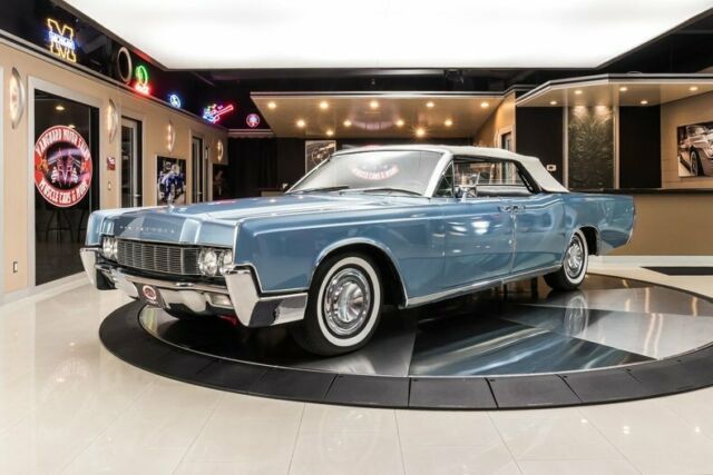 Lincoln Continental 1967 image number 0