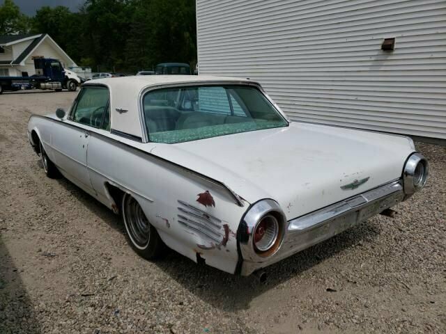 Ford Thunderbird 1961 image number 13